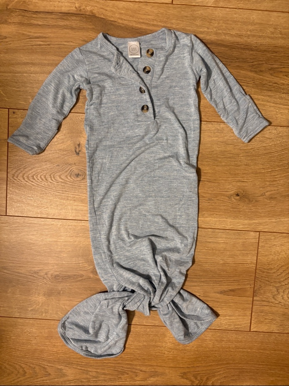 Baby knotted sleeper in size newborn